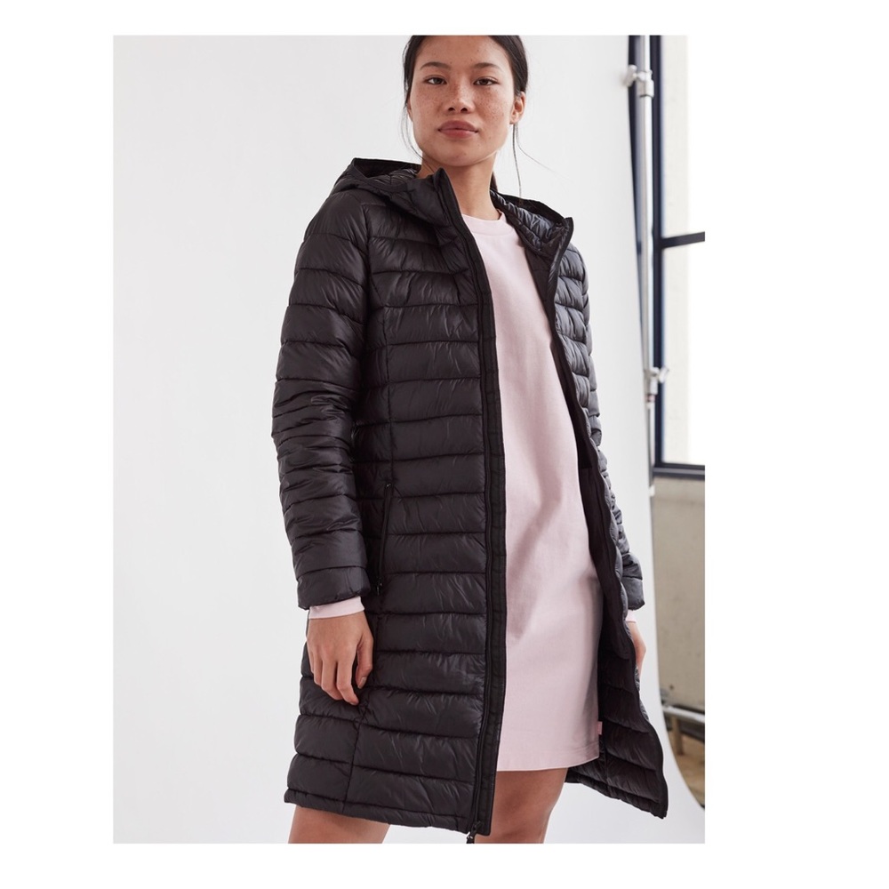 TNA BOTANIE PUFFER IN LONG BLACK